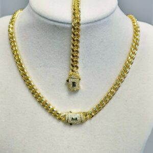Set Cubana con Broche Negro