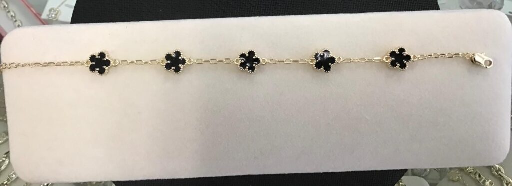 Pulsera Trébol Negro